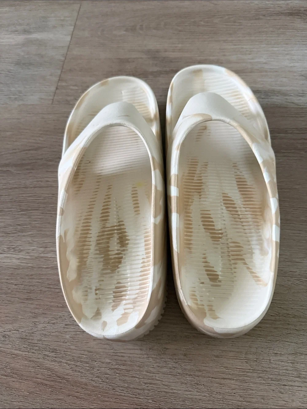 Nike Women's Cream Marble Slide Sandals